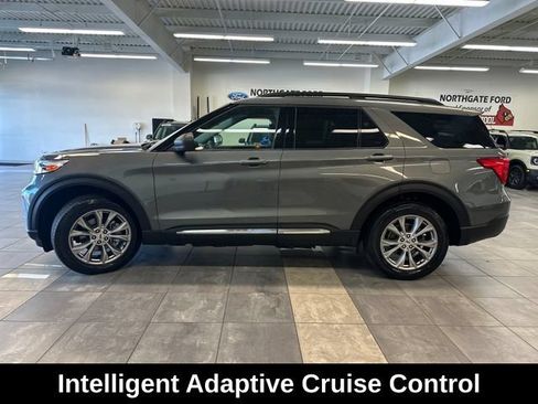 Used 2023 Ford Explorer XLT w/ Equipment Group 202A AWD/4WD image 17