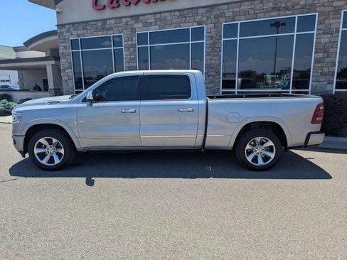Used 2019 RAM 1500 Limited AWD/4WD image 2