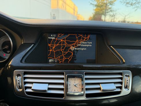 Used 2014 Mercedes-Benz CLS 550 4MATIC image 31