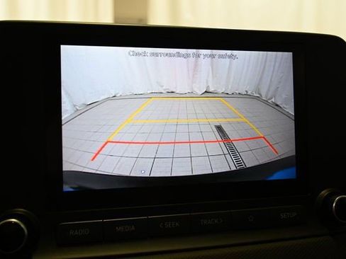 Used 2022 Hyundai Kona SEL w/ Convenience Package image 6