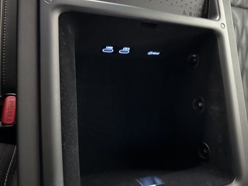 Used 2024 Genesis G90 3.5T image 48