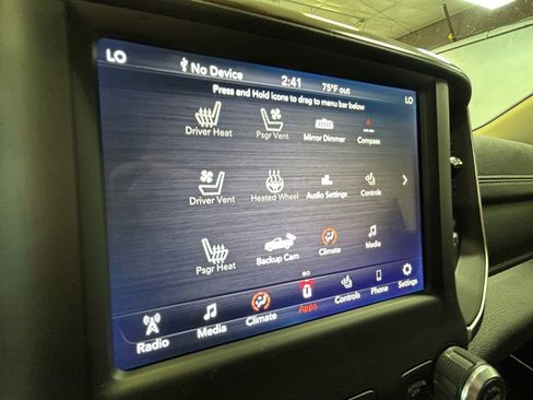 Used 2019 RAM 1500 Laramie AWD/4WD image 22