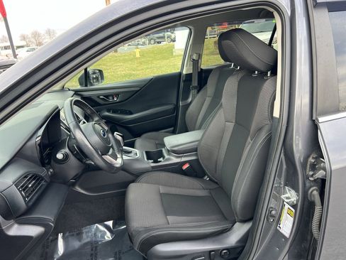Used 2021 Subaru Outback Premium image 13