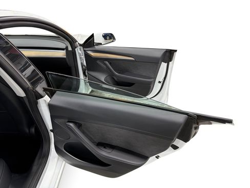 Certified 2023 Tesla Model 3 Standard Range RWD image 12