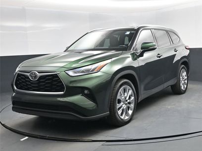 Used 2023 Toyota Highlander Limited