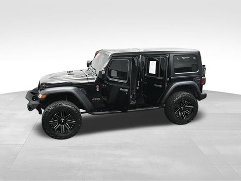 Used 2023 Jeep Wrangler Unlimited Rubicon w/ Cold Weather Group AWD/4WD image 46
