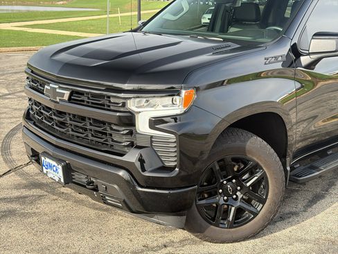 Used 2024 Chevrolet Silverado 1500 RST w/ Convenience Package II AWD/4WD image 8