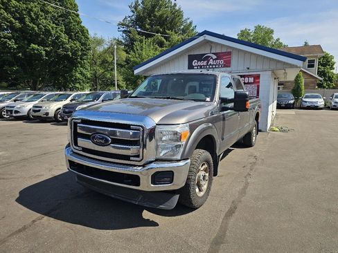 Used 2013 Ford F250 XLT w/ FX4 4X4 Off-Road Pkg image 4