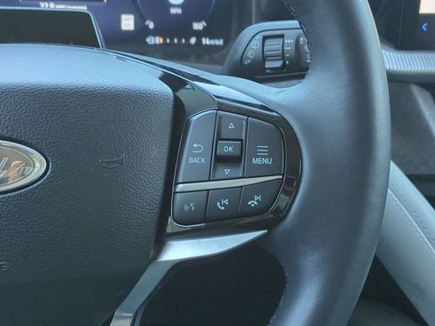 Used 2025 Ford Explorer Platinum w/ LUX Leather Package image 28