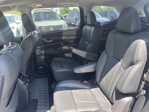 Certified 2023 Subaru Ascent Touring AWD/4WD image 33
