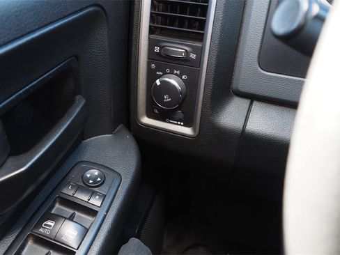 Used 2015 RAM 1500 ST w/ ST Popular Equipment Group image 26