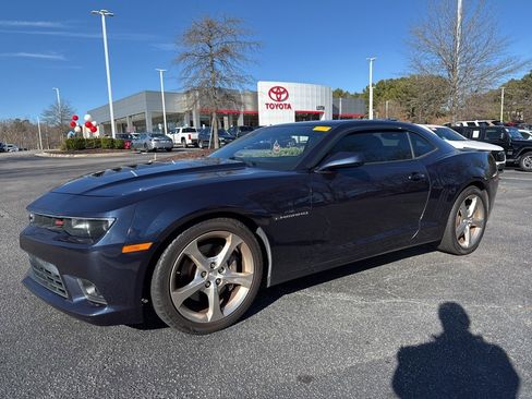Used 2015 Chevrolet Camaro SS w/ RS Package image 2