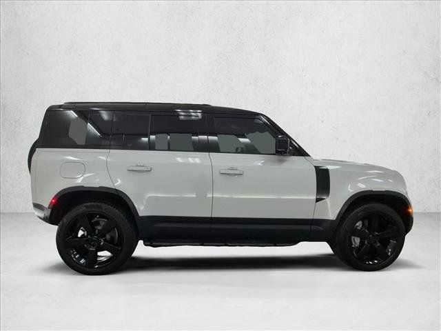Certified 2026 Land Rover Defender 110 S AWD/4WD image 4