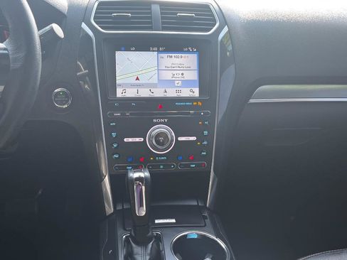 Used 2018 Ford Explorer Sport w/ Equipment Group 401A image 12
