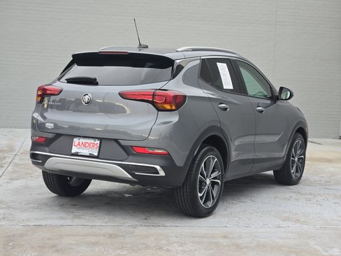 Used 2021 Buick Encore GX Essence image 8