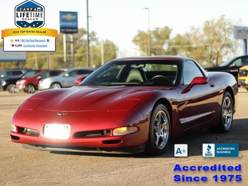 Used 2002 Chevrolet Corvette Coupe w/ Preferred Equipment Group2 image 3