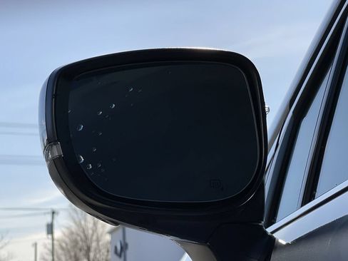 Used 2024 Subaru Ascent Limited w/ Technology Package AWD/4WD image 19