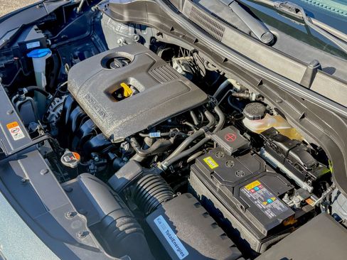 Used 2025 Kia Soul LX FWD image 33