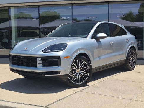 Certified 2026 Porsche Cayenne Coupe AWD/4WD image 1