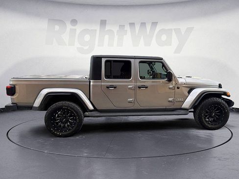 Used 2020 Jeep Gladiator Overland w/ Uconnect 4C Nav & Sound Group image 6