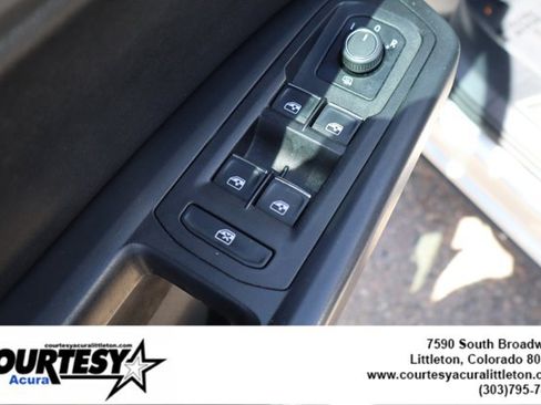 Used 2018 Volkswagen Atlas SEL AWD/4WD image 22