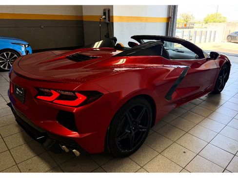 Used 2021 Chevrolet Corvette Stingray Preferred Conv w/ 2LT RWD image 20