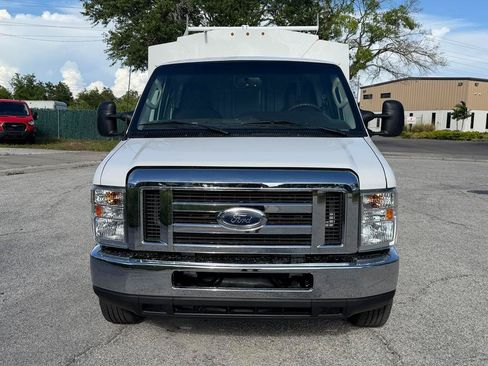 Used 2025 Ford E-350 and Econoline 350 Super Duty w/ Power Equipment Group RWD image 9