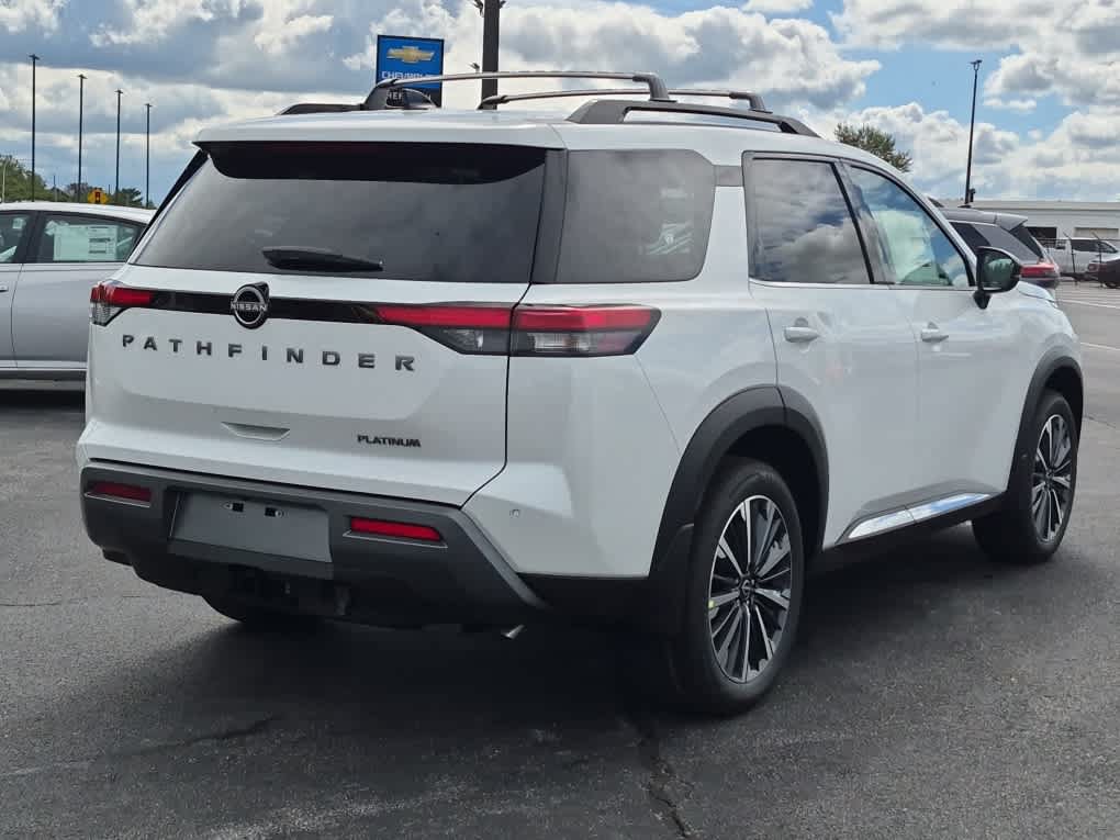 New 2026 Nissan Pathfinder Platinum FWD image 3