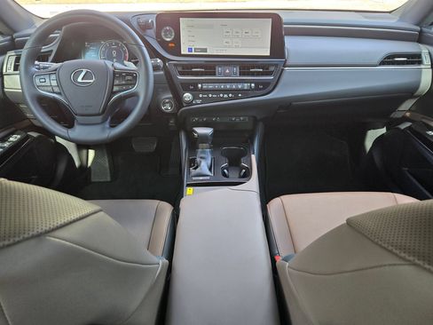 Used 2023 Lexus ES 350 w/ Premium Package FWD image 16