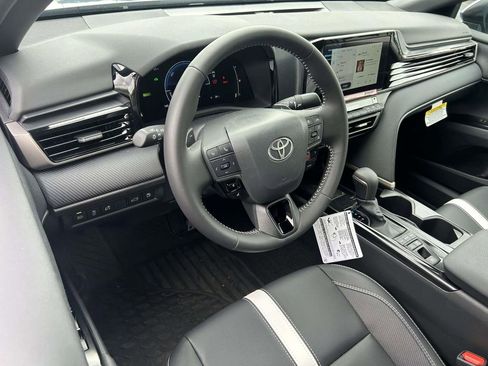 New 2026 Toyota Camry SE FWD image 13