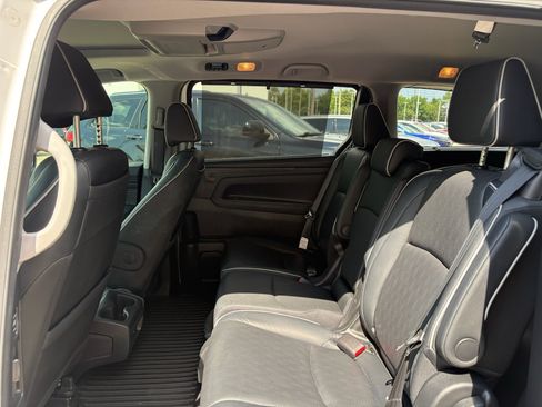 Used 2024 Honda Odyssey Elite image 32