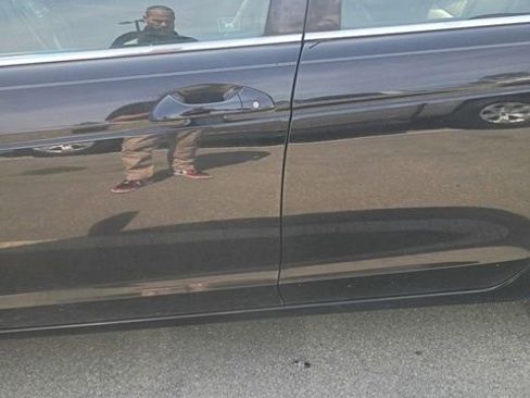 Used 2011 Honda Accord EX-L image 2