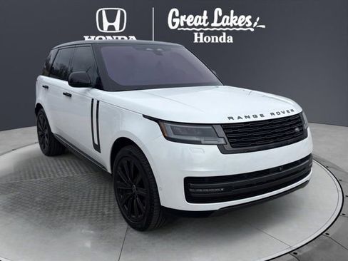 Used 2023 Land Rover Range Rover SE image 1