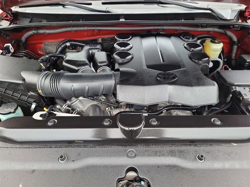 Used 2021 Toyota 4Runner SR5 image 26