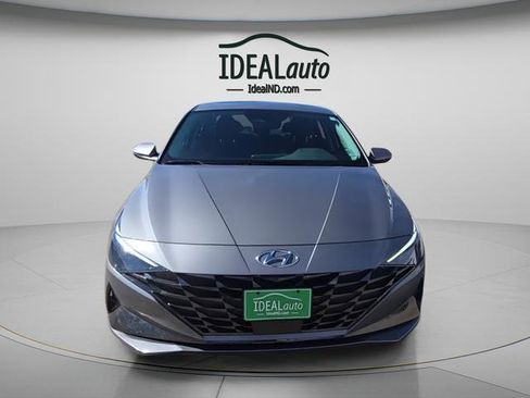 Used 2022 Hyundai Elantra SEL w/ Convenience + Premium Package image 8