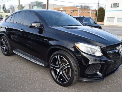 Used 2019 Mercedes-Benz GLE 43 AMG 4MATIC w/ Premium 3 Package image 11