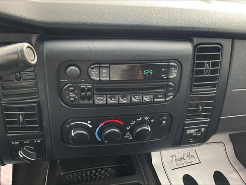 Used 2004 Dodge Dakota 4x4 Club Cab w/ Tire & Handling Group image 14