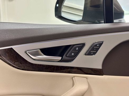 Used 2019 Audi Q7 2.0T Premium Plus AWD/4WD image 14