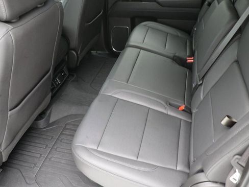 Used 2023 GMC Sierra 1500 SLT w/ X31 Off-Road Package image 12