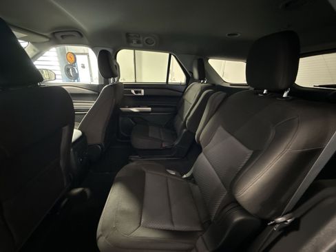 Used 2023 Ford Explorer XLT w/ Class IV Trailer Tow Package AWD/4WD image 25