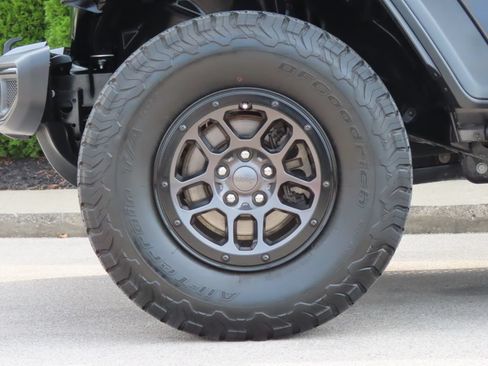 Used 2023 Jeep Wrangler Unlimited Sport w/ Xtreme 35 Tire Package AWD/4WD image 14
