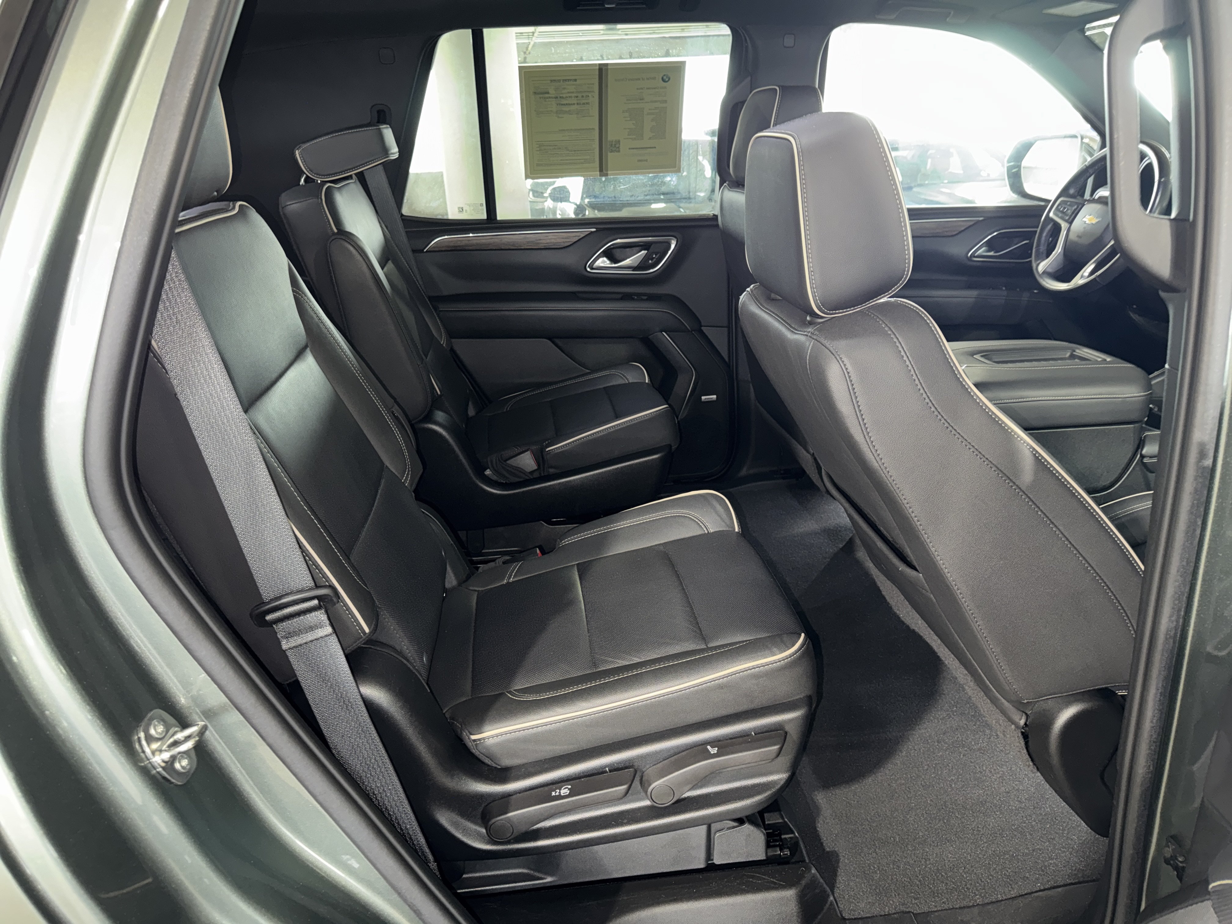 Used 2023 Chevrolet Tahoe Premier RWD image 12