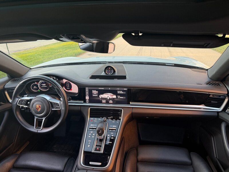 Used 2017 Porsche Panamera 4 AWD/4WD image 21