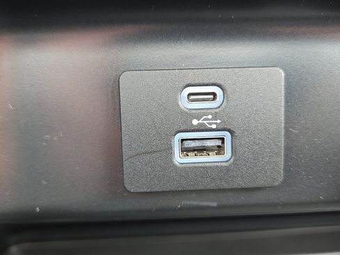 Used 2022 Ford F150 XL w/ Equipment Group 101A High image 9