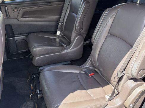 Used 2018 Honda Odyssey EX-L image 17