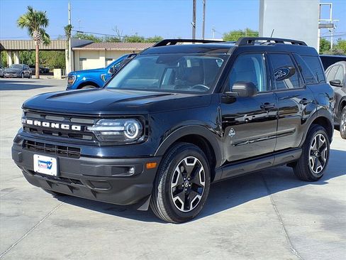 Used 2023 Ford Bronco Sport Outer Banks w/ Tech Package image 3