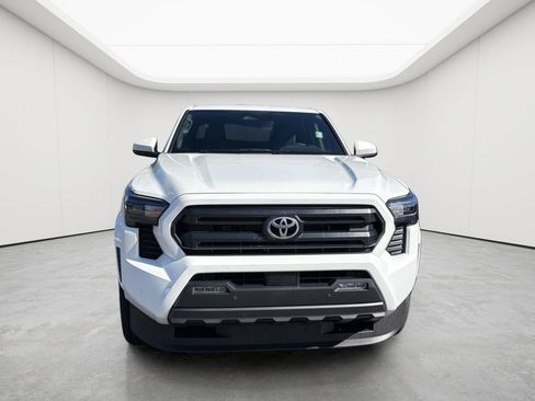 Used 2024 Toyota Tacoma SR5 AWD/4WD image 2