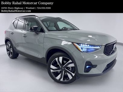 Used 2025 Volvo XC40 B5 Ultra w/ Climate Package