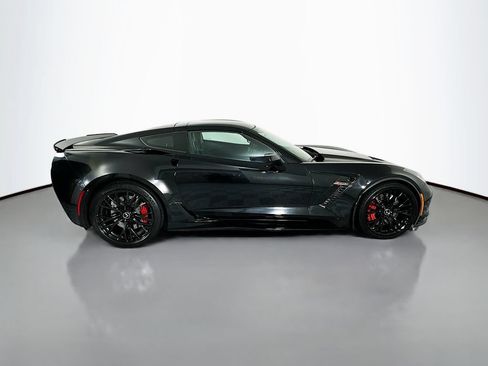 Used 2015 Chevrolet Corvette Z06 w/ 2LZ Preferred Equipment Group RWD image 8