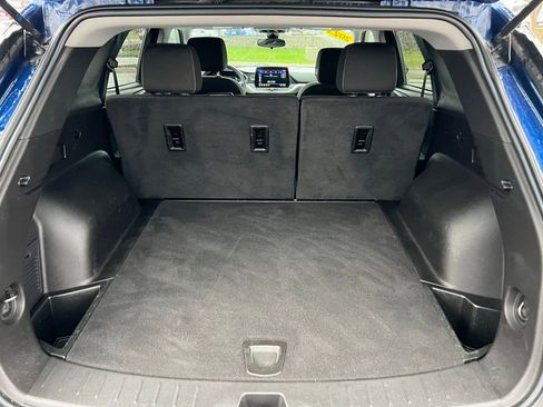 Used 2023 Chevrolet Blazer LT image 23